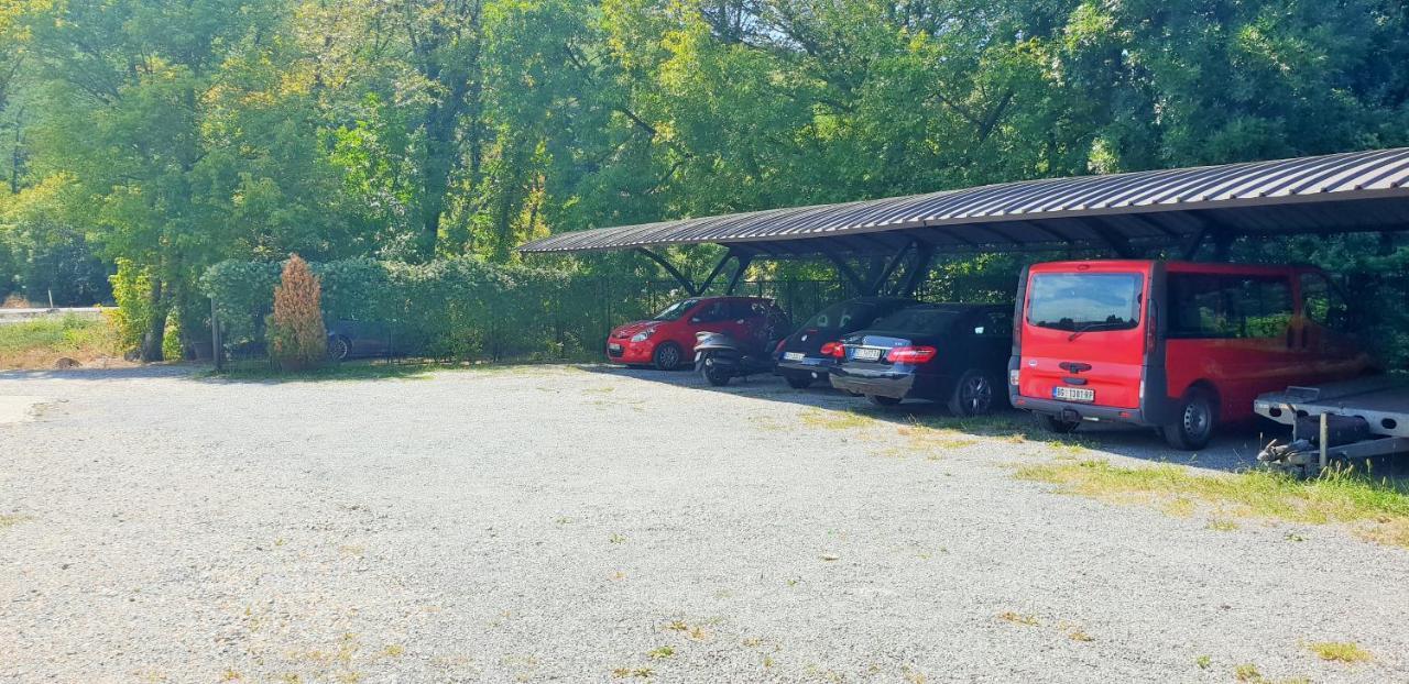 Club Topcider Belgrad Zewnętrze zdjęcie